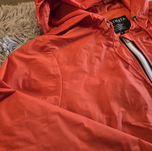 Athleta Red Zip-up Wind Breaker Jacket Size Medium - Picture 8 of 16